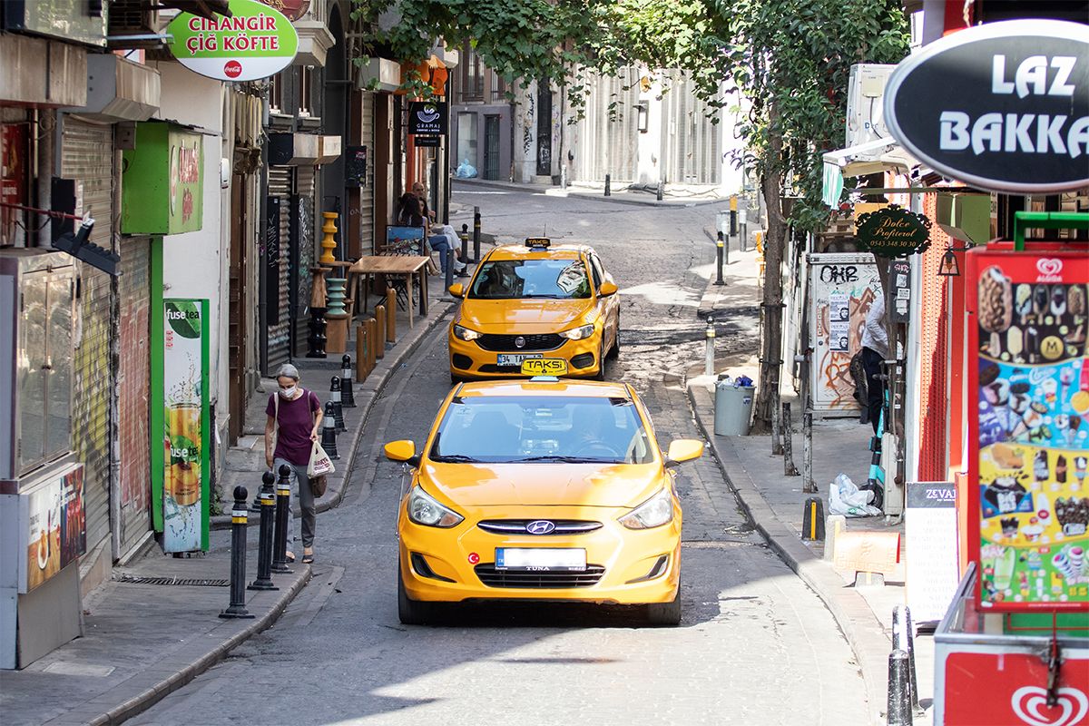 Siverek Paşa Konağı Taksi Durağı